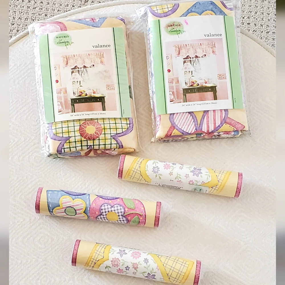 Waverly Kids Cheerful Flower Patch Yellow/Pink/Purple Gingham Valences+Wallpaper